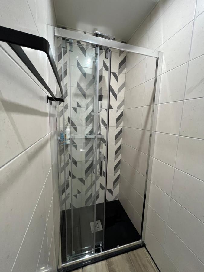 Appartement 6 Personnes Strasbourg Proche Centre Ville & Parking Luaran gambar