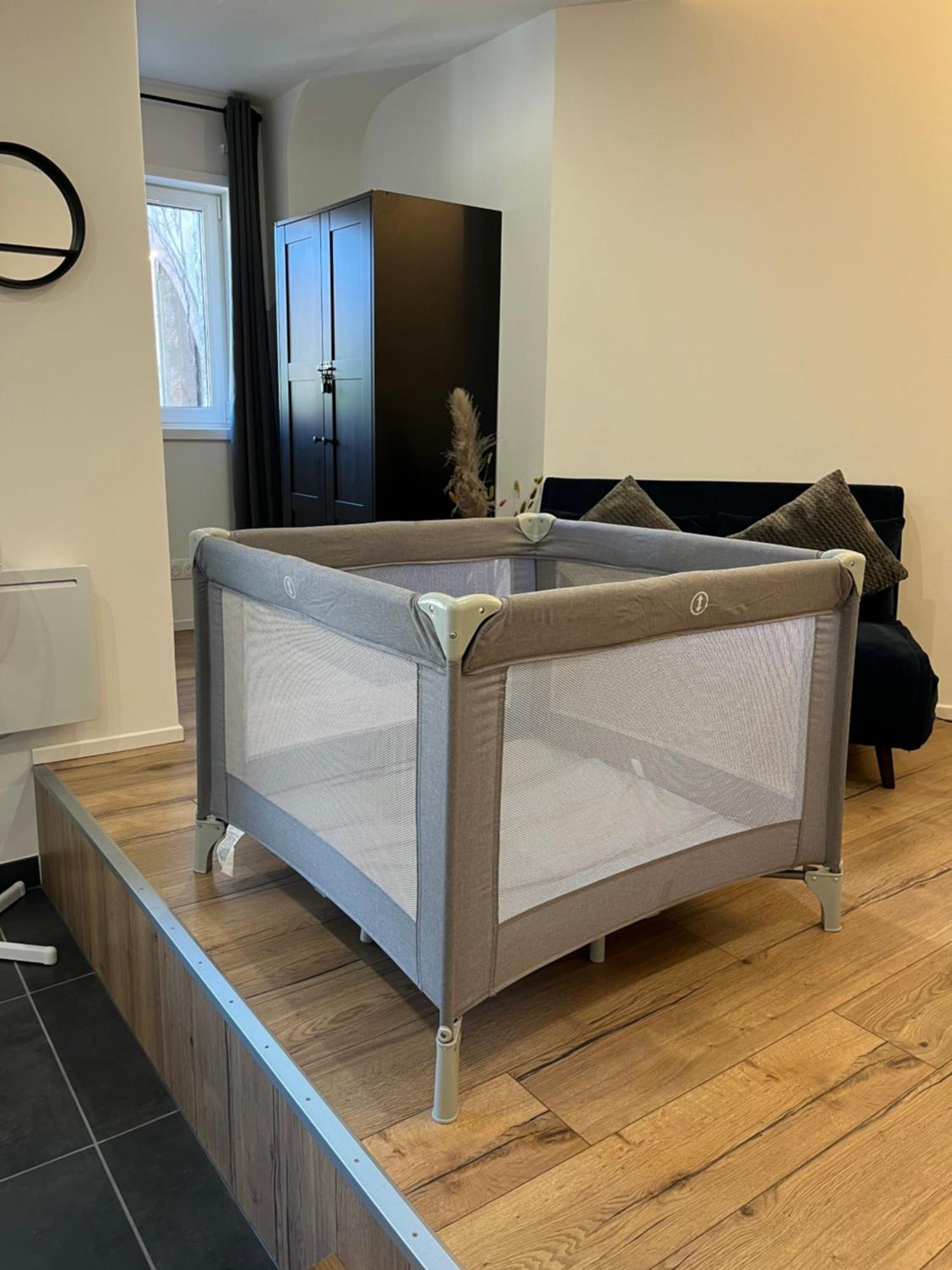 Appartement 6 Personnes Strasbourg Proche Centre Ville & Parking Luaran gambar